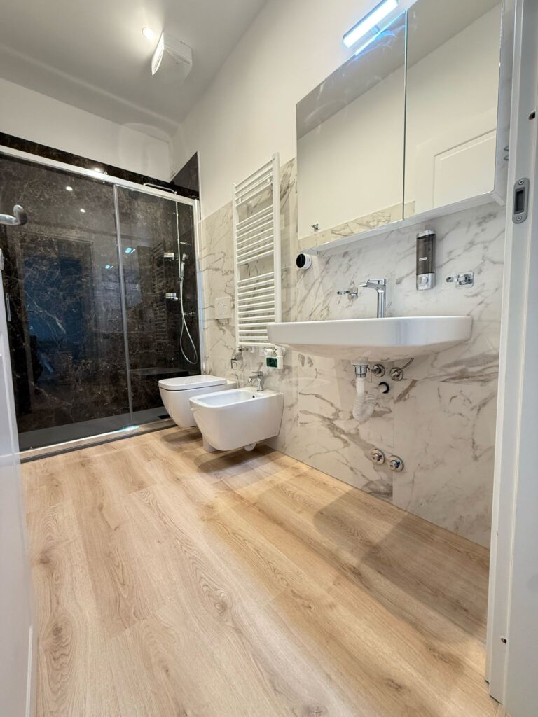 Bagno Bilocale